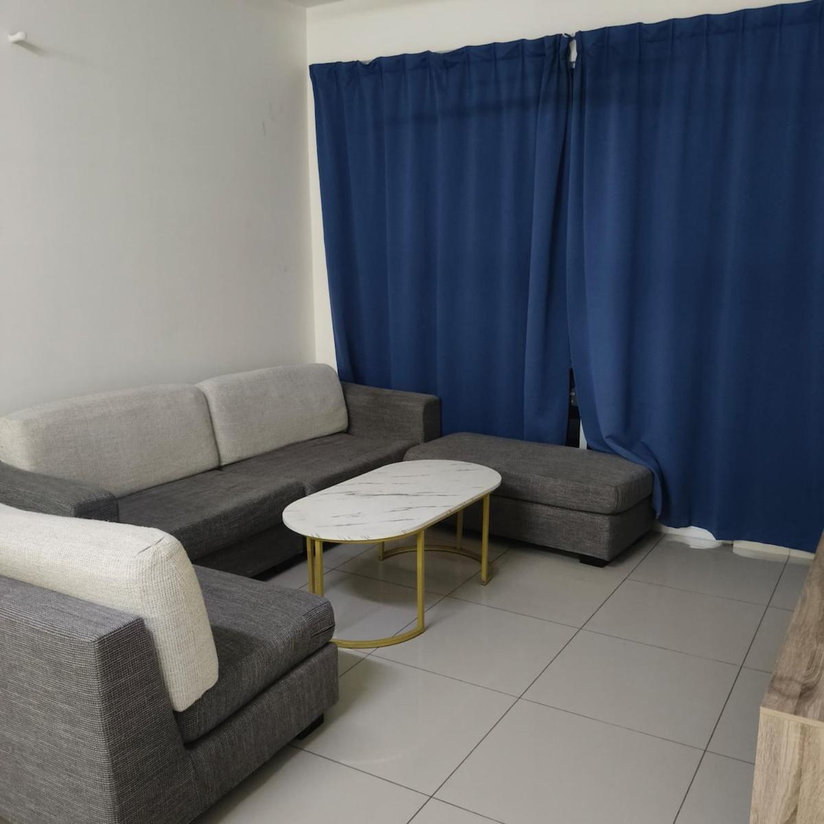 Pangsapuri One Bedroom At *